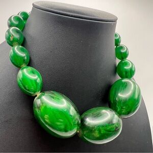 Vintage Chunky Green Bakelite Plastic Choker Necklace w/ Lucite Barrel Clasp